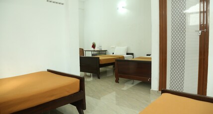 Mountain Trees Cottages Room Type - Family Room (04 Bed))