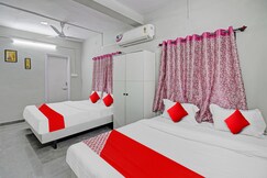 Super Hotel O Moonlight Inn