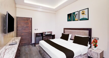 Collection O Sector 108 Noida Room Type - Premium