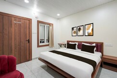 Super Hotel O Royal Krishna