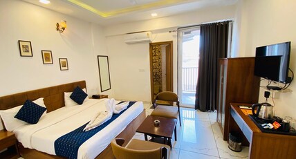 Hotel Nikanshvee Room Type - Super Deluxe Rooms with Private Balcony