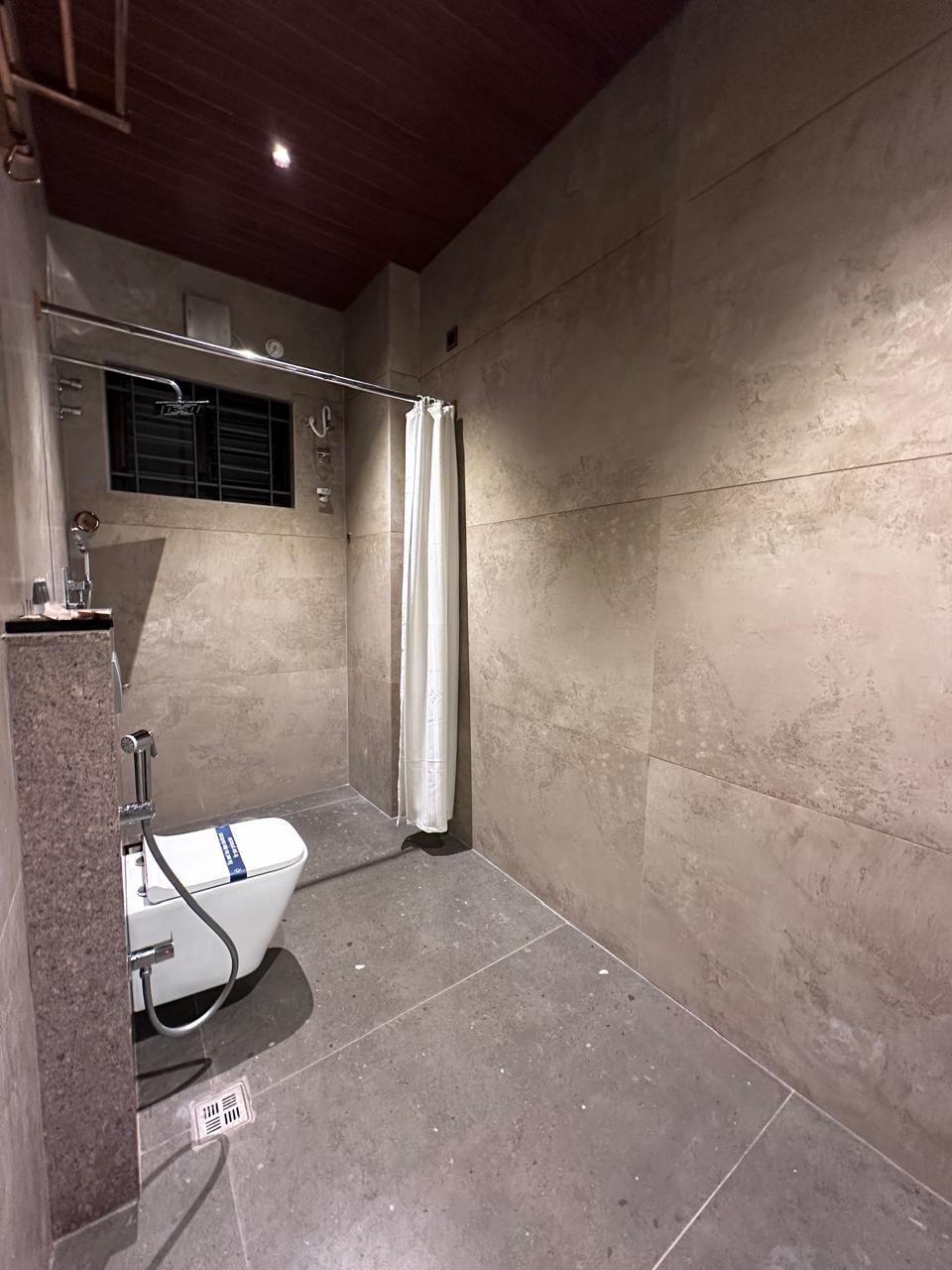 SScoconest Luxury Service Apartments - Tap to explore photos