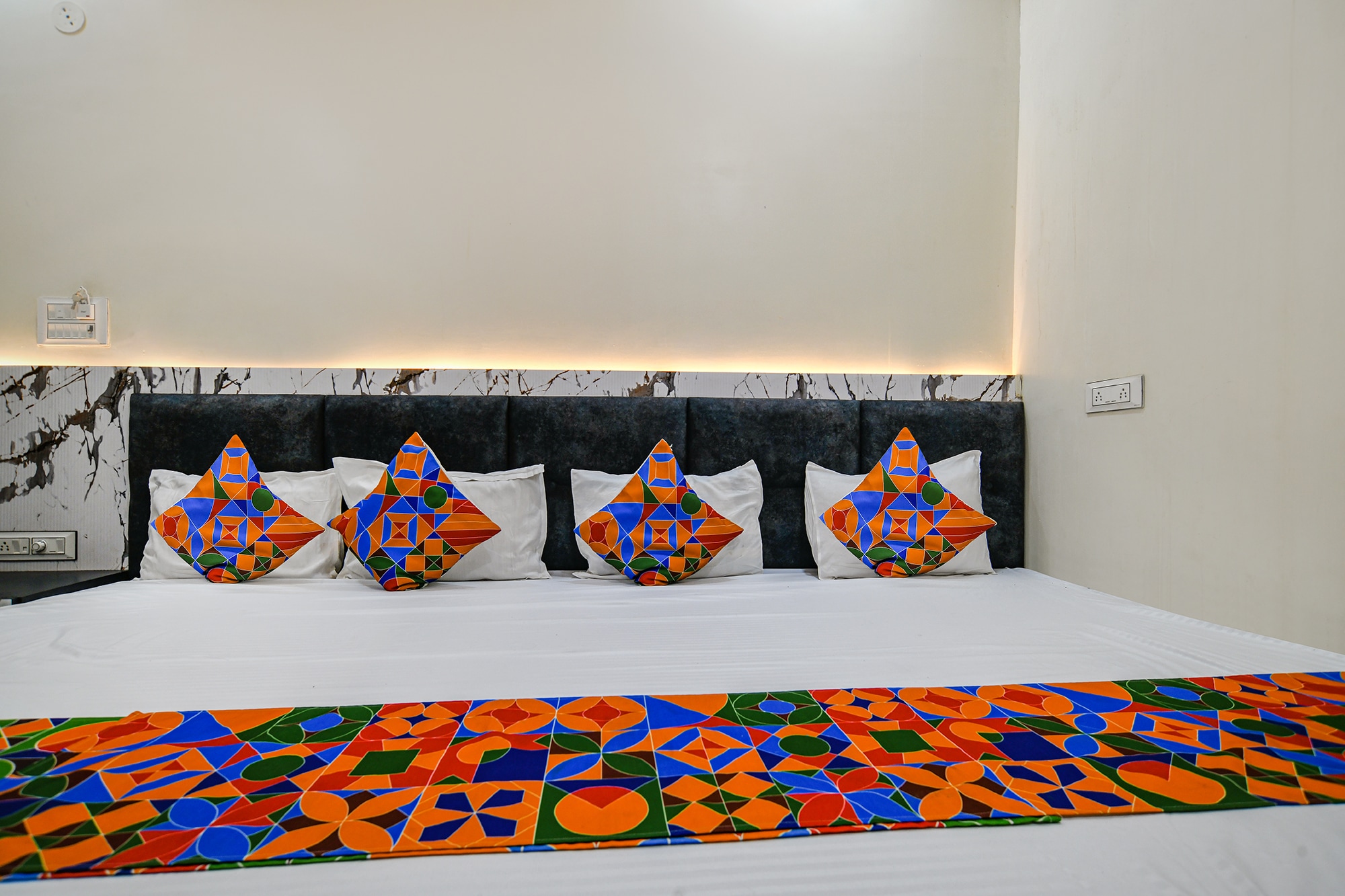 FabHotel Orbit Homestay - Tap to explore photos