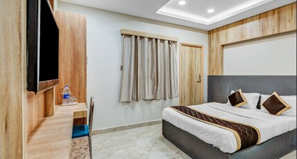 Hotel Wooden Park  Near DLF IT PARK Room Type - FAMILY SUITE ROOM