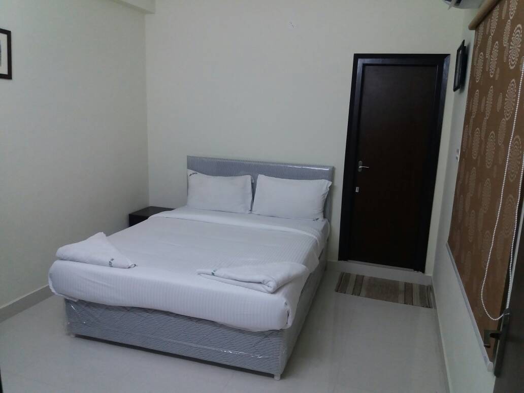 Sleep Inn Guest Rooms - Tap to explore photos