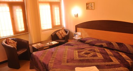 HOTEL PRESTIGE The Mall Road Room Type - Super Deluxe Room