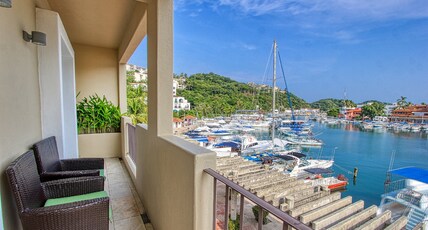 Holiday Inn HUATULCO Room Type - 1 King 1 Bedroom Suite