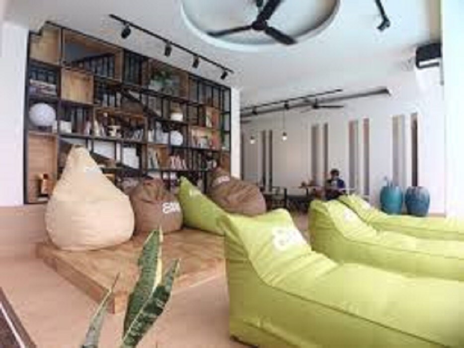 West Point Backpackers Hostel - Tap to explore photos