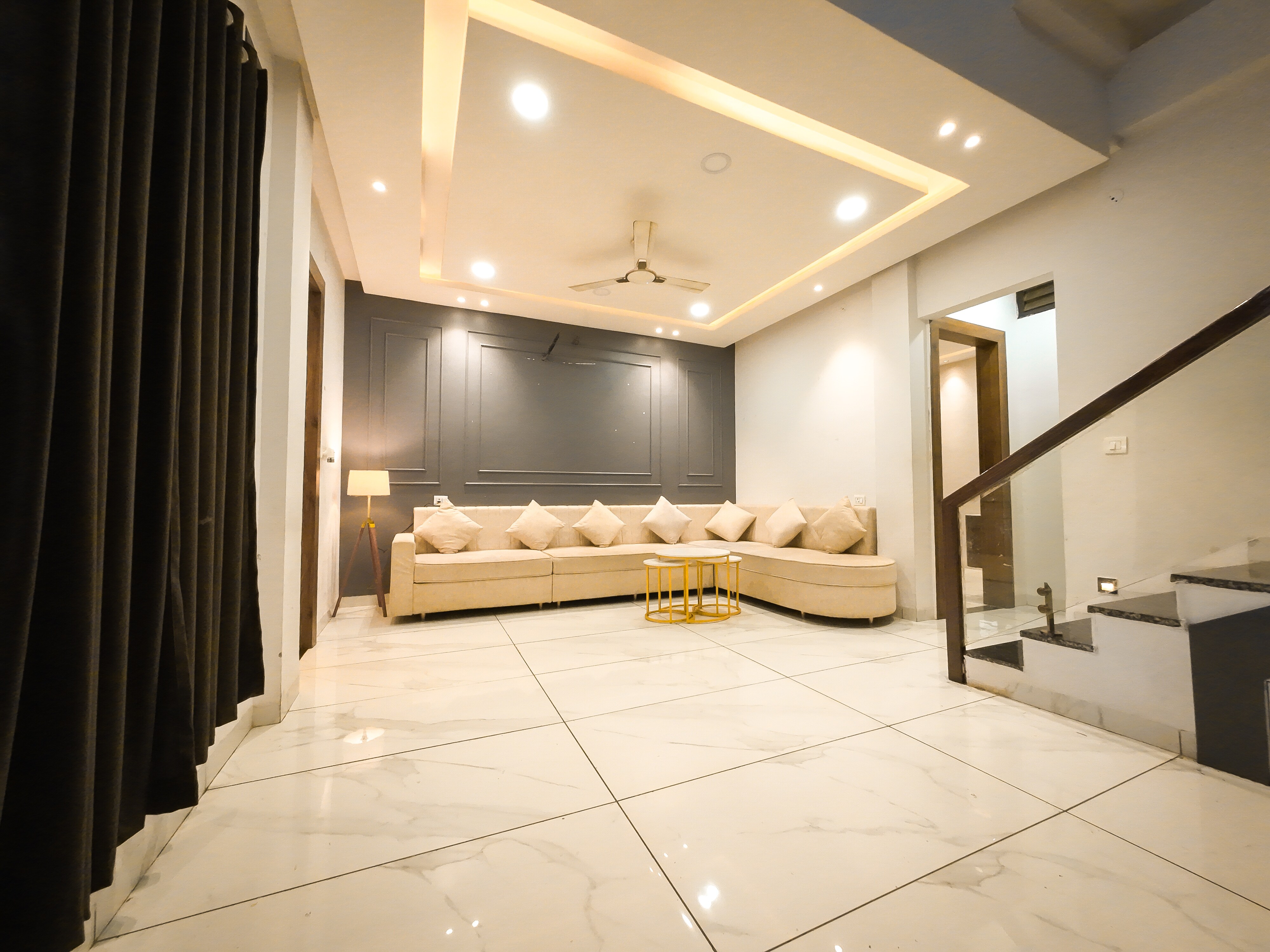 Villa Vista: Luxury 3BHK Villa with Private Jacuzzi & Penthouse for Groups - Tap to explore photos