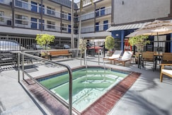 Best Western Airport Plaza Inn