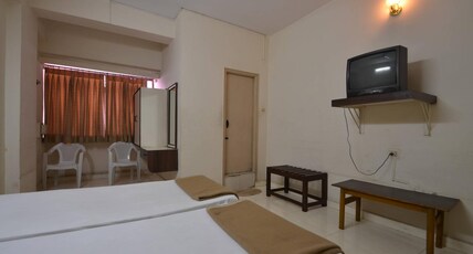 Hotel Maya Deluxe Room Type - Deluxe Non AC Room
