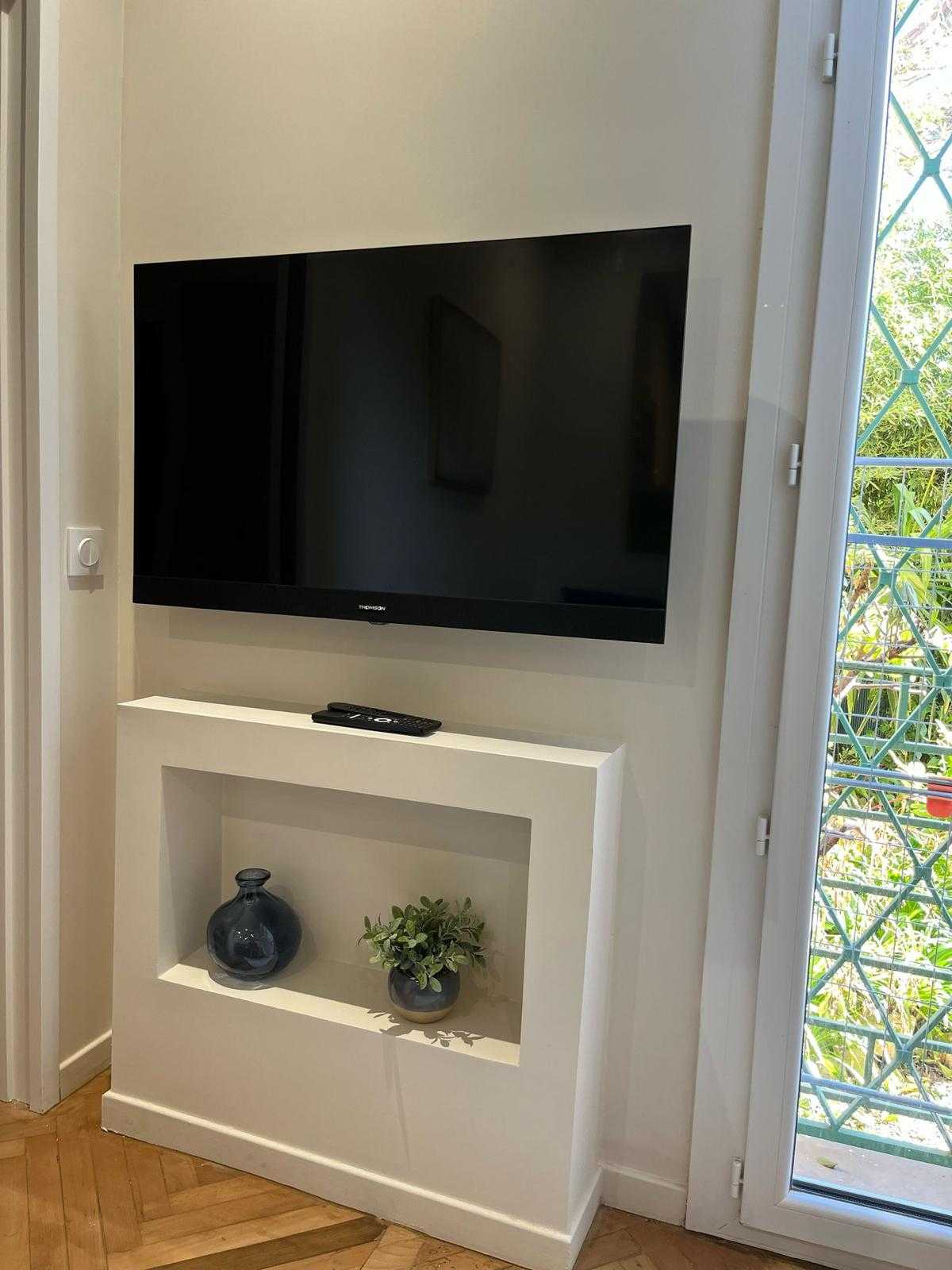 Modern apartment -1BDR/4P - 300m from the BEACH - Tap to explore photos