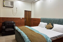 Hotel Roop Mahal @Neb Sarai