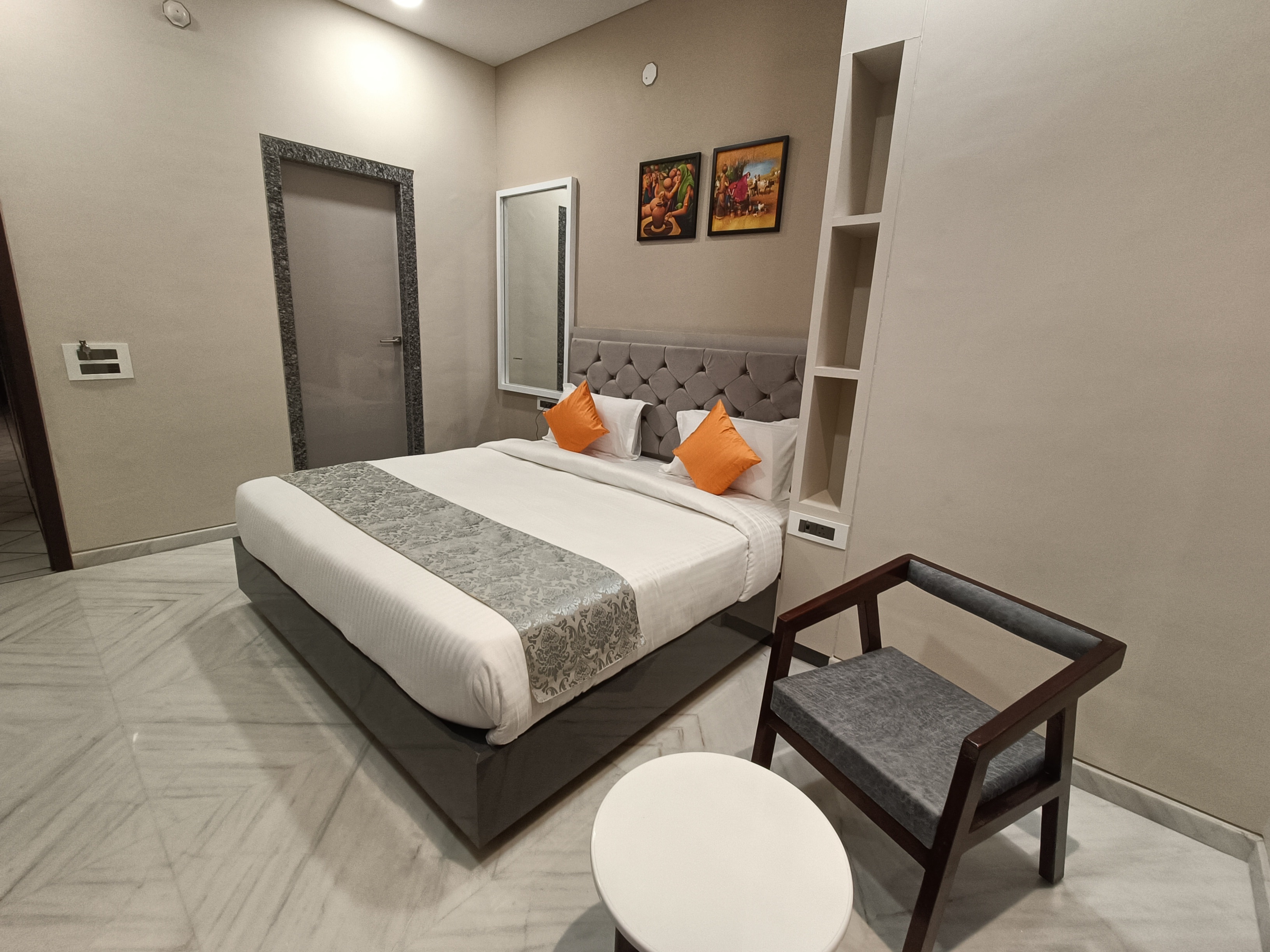 Hotel Shri Anand Dham (5 min walk from Temple) - Tap to explore photos