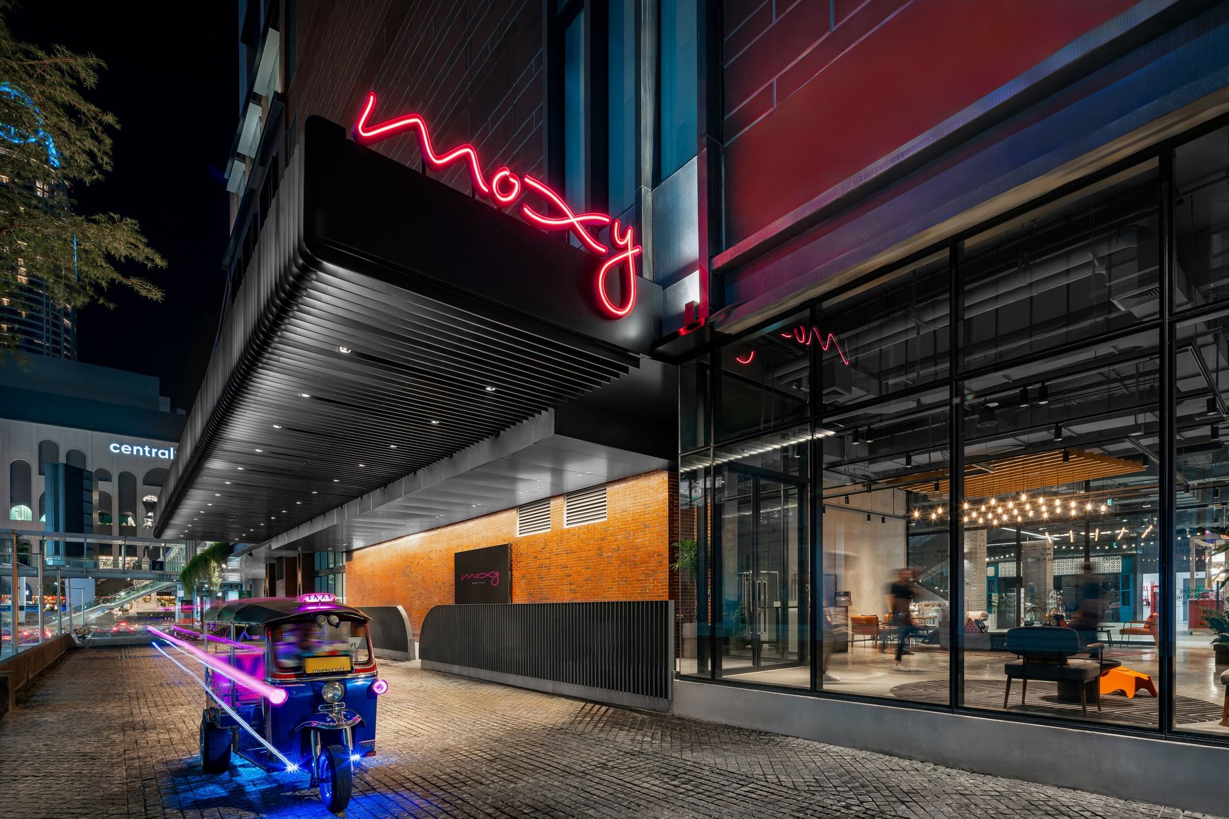Moxy Bangkok Ratchaprasong - Tap to explore photos