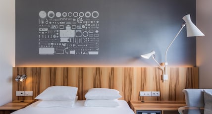 Hyatt Regency Paris Etoile Room Type - 1 KING BED WITH EIFFEL TOWER VIEW, DELUXE Hyatt Regency Paris Etoile Room Type - 1 KING BED WITH EIFFEL TOWER VIEW, DELUXE