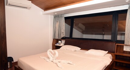 Shreyas Hotel Mahabaleshwar Room Type - Premium Duplex Cottage with Bathtub