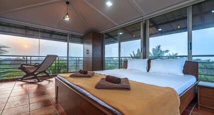 SaffronStays Serene Retreat Room Type - Glass Room