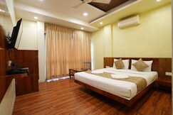 Rooms of Hotel Madhuri Executive( 3 Minutes Walk to Mahalaxmi Temple )