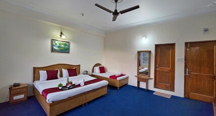Hotel City Gold - Hotel Near Cricket Stadium Room Type - Triple Room Mountain View with Balcony