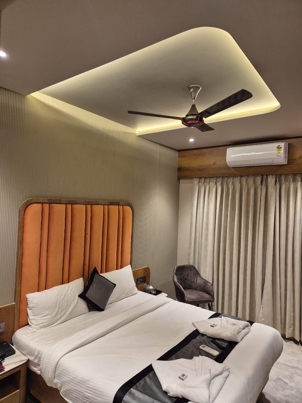 Hotel Regalia Suites - Tap to explore photos