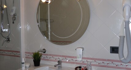 Best Western Hotel Dei Cavalieri Room Type - 1 King Bed, Classic Room