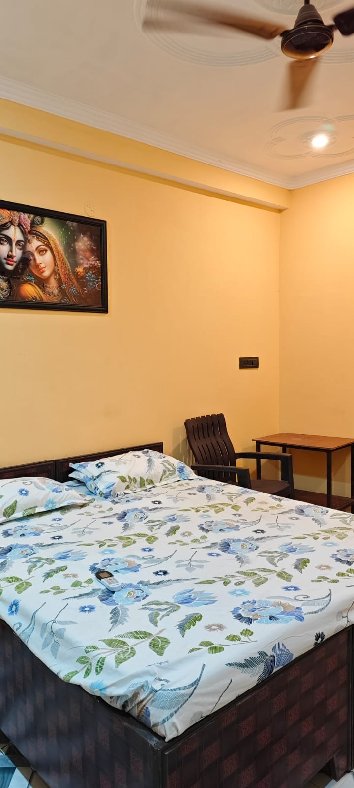 SHREE SAI BABA HOME STAY - Tap to explore photos