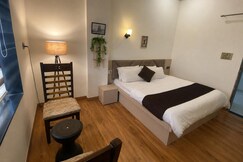 Hitakshi Hotel and Homestay