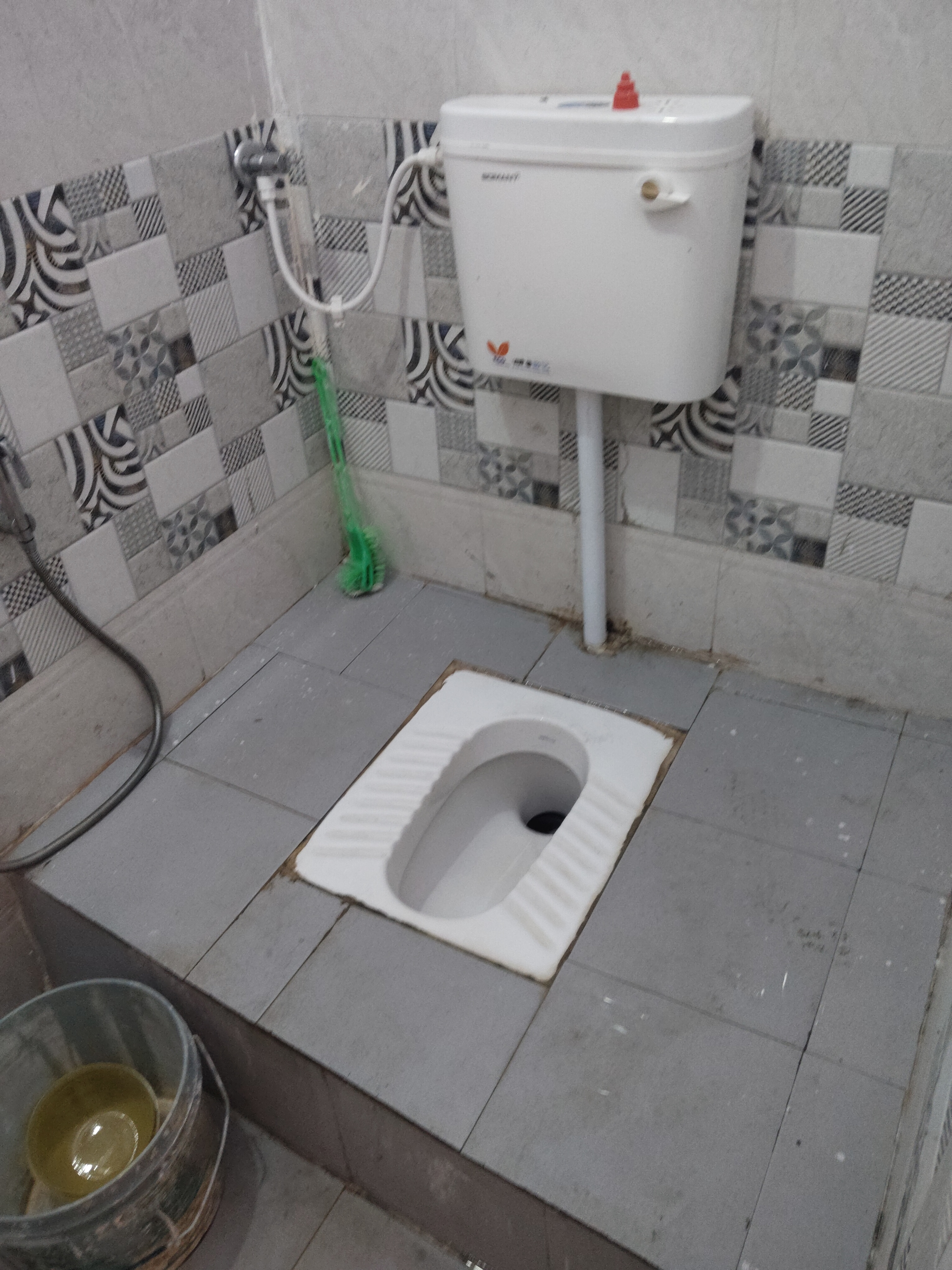 Tiwari Home Stay for Holy dip into Sangam - Tap to explore photos