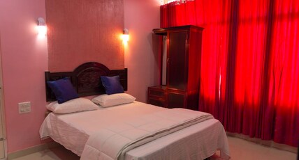 Grand Happy Room Type - Deluxe Room with Balcony and Mountain View