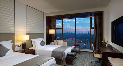 Radisson Blu Plaza Chongqing Room Type - Deluxe Room