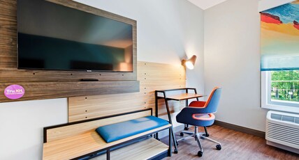 Tru by Hilton Chapel Hill Room Type - 2 QN HEARING ACCESSIBLE