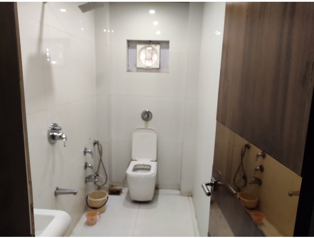 MAHESH HOTEL & GUEST HOUSE - Tap to explore photos