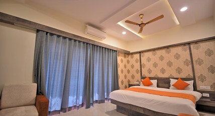 Hotel Geet Regency Room Type - Luxury Room