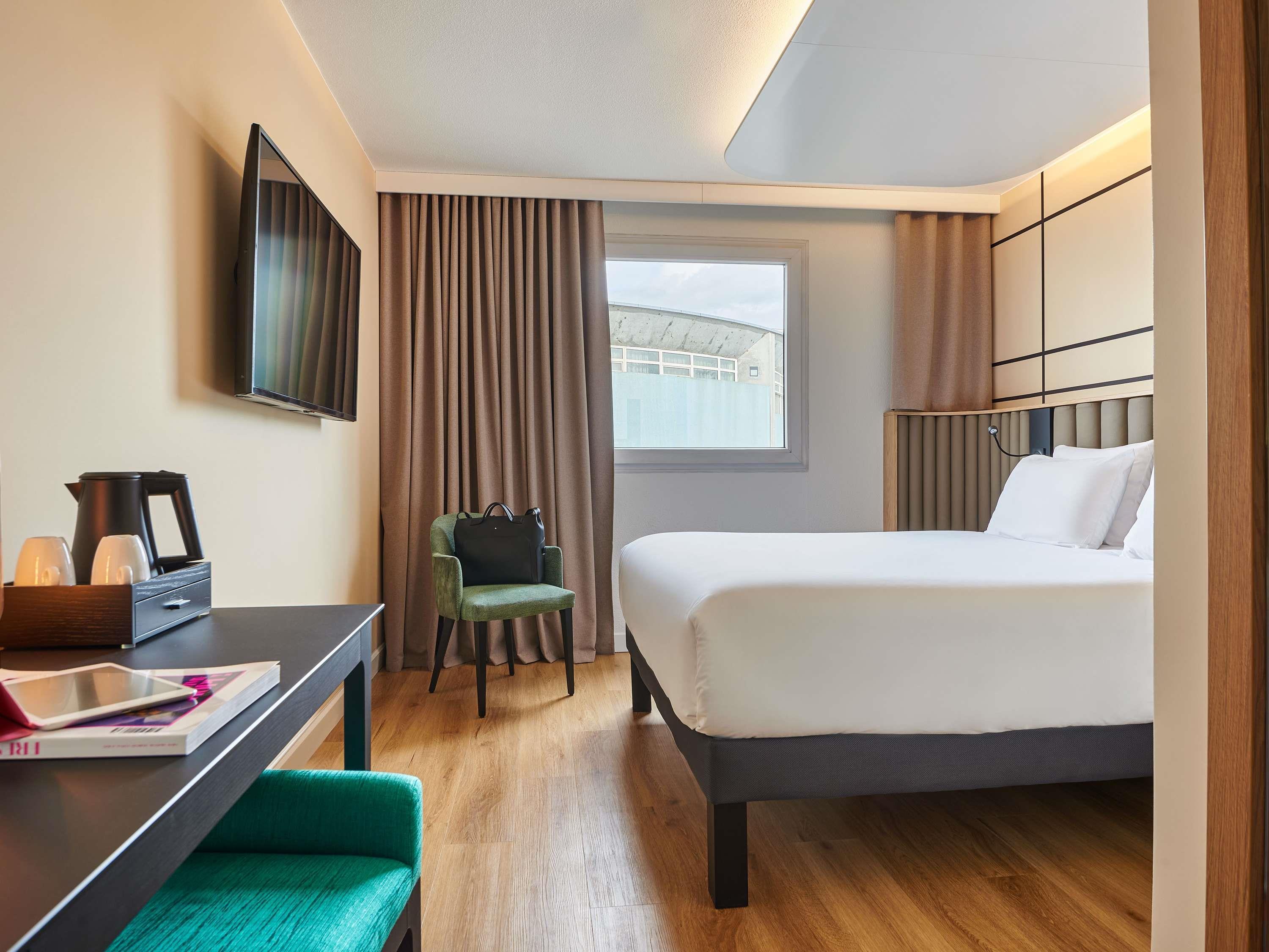 Mercure Paris Nanterre - Tap to explore photos