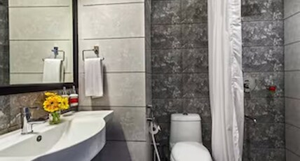 undefined Room Type - Deluxe King Room