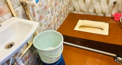 Hotel Mahakal Vishram Room Type - 12 bed Ac hall