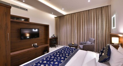 Clubhouse Hotel Morbi by CheckIn Room Type - Suite