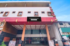 Super Townhouse Gajuwaka Near CMR Mall
