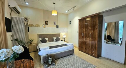 Moksh Hotel Room Type - Super Deluxe Room