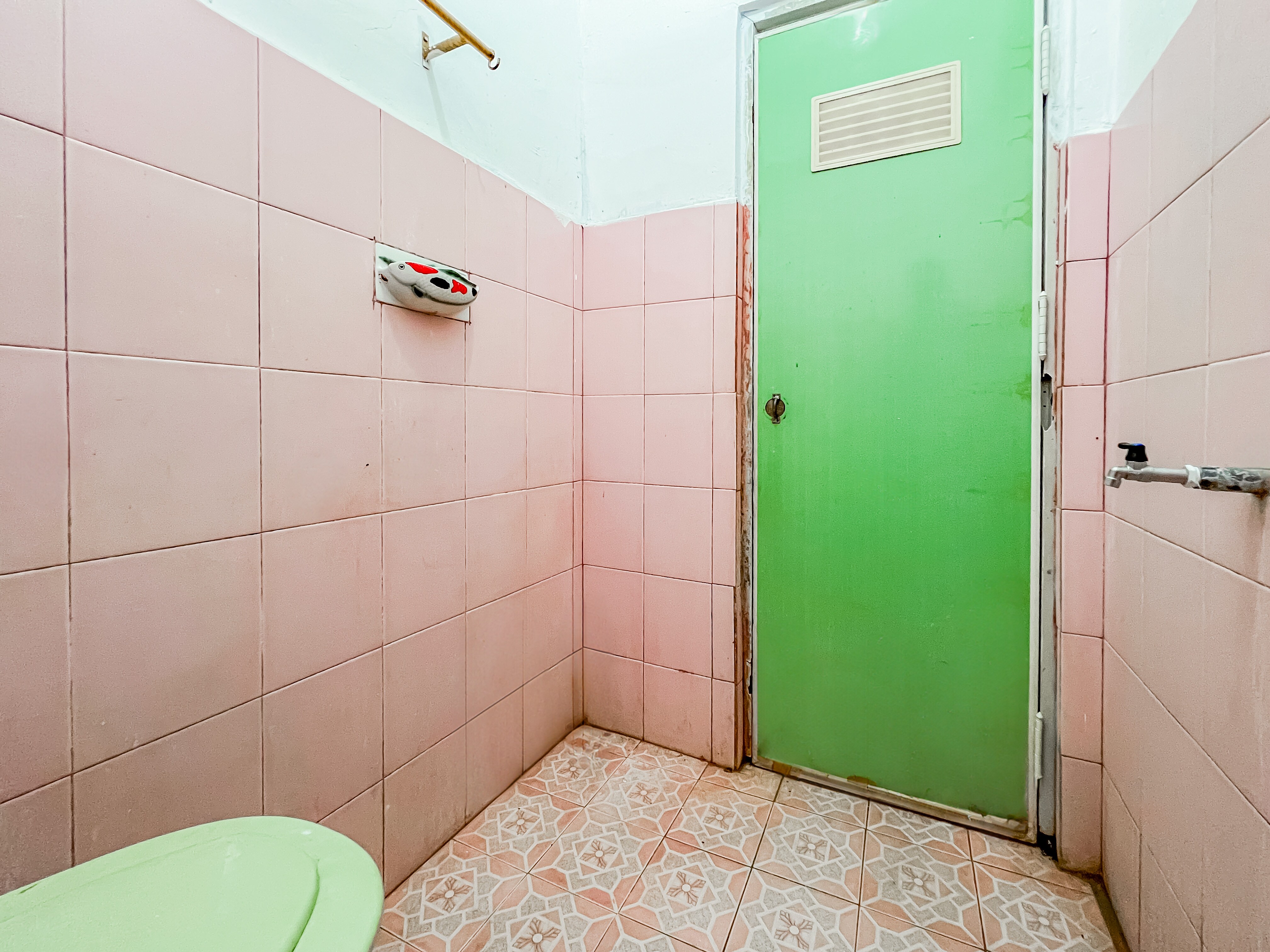 Hotel O Kost Naura - Tap to explore photos