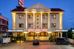 Address of Hotel Royal Palace, Karad