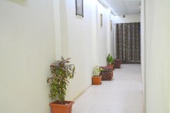 Hotel Dhingra Residency