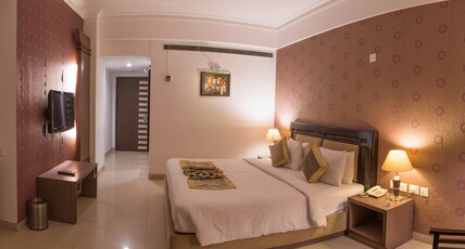 Shiva Oasis Resort Room Type - Triple Bedded room
