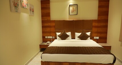 Amoha Hotel Room Type - Deluxe King Room