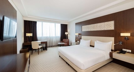 Radisson Blu Hotel & Convention Center, Tunis Room Type - Executive Room-Lake View-Lounge Access Radisson Blu Hotel & Convention Center, Tunis Room Type - Executive Room-Lake View-Lounge Access