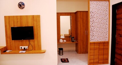 Hotel Wing Orbit Room Type - Super Deluxe Room