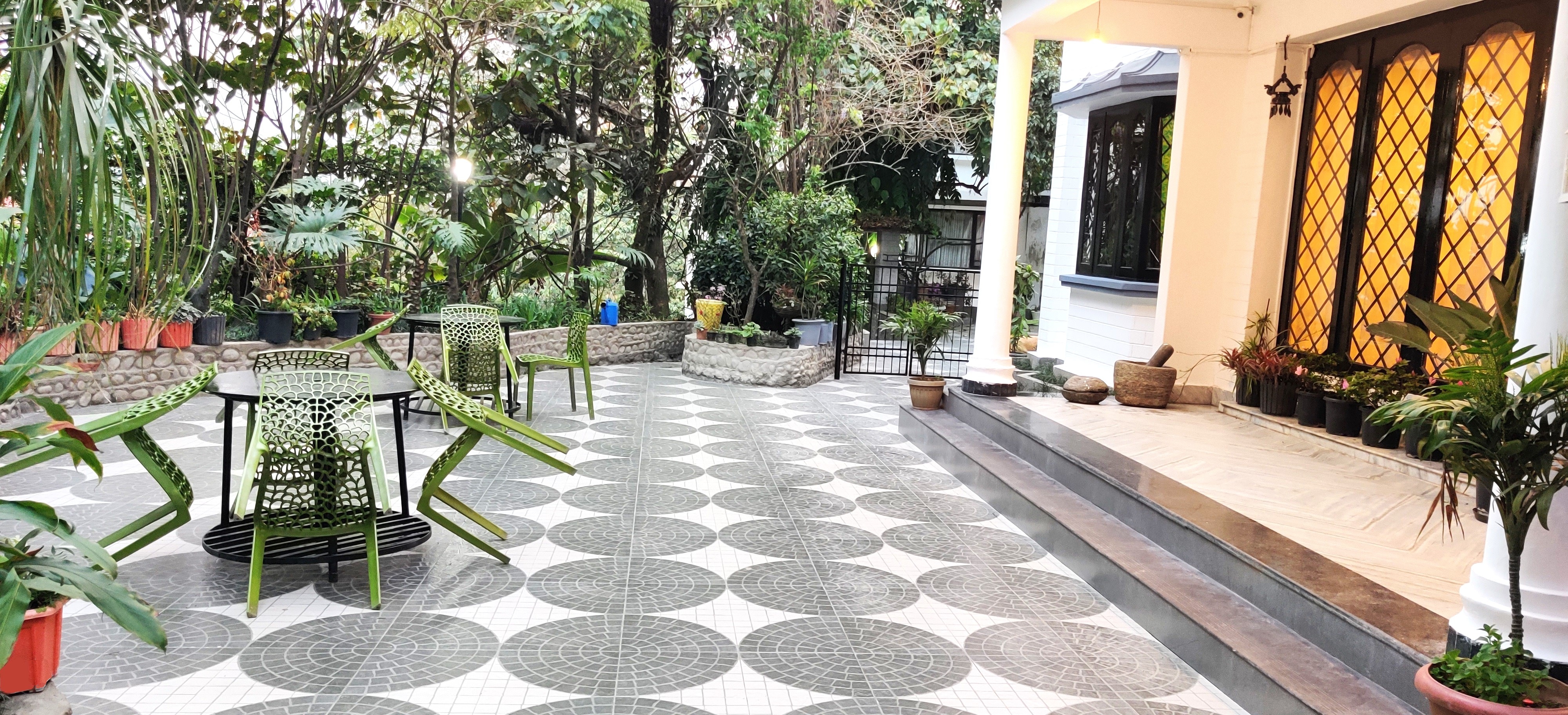 White Conch Residency (350 Meters from MG Marg) - Tap to explore photos