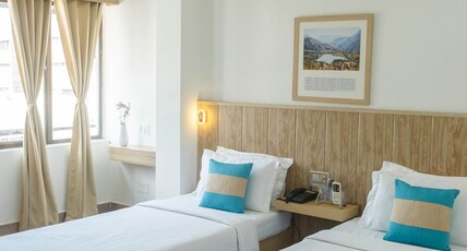 Hotel Lake Shilloi Room Type - Deluxe Double