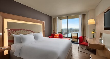 NOVOTEL DANANG PREMIER HAN RIVER Room Type - Deluxe Room, Balcony, Dragon Bridge View - 1 King Bed